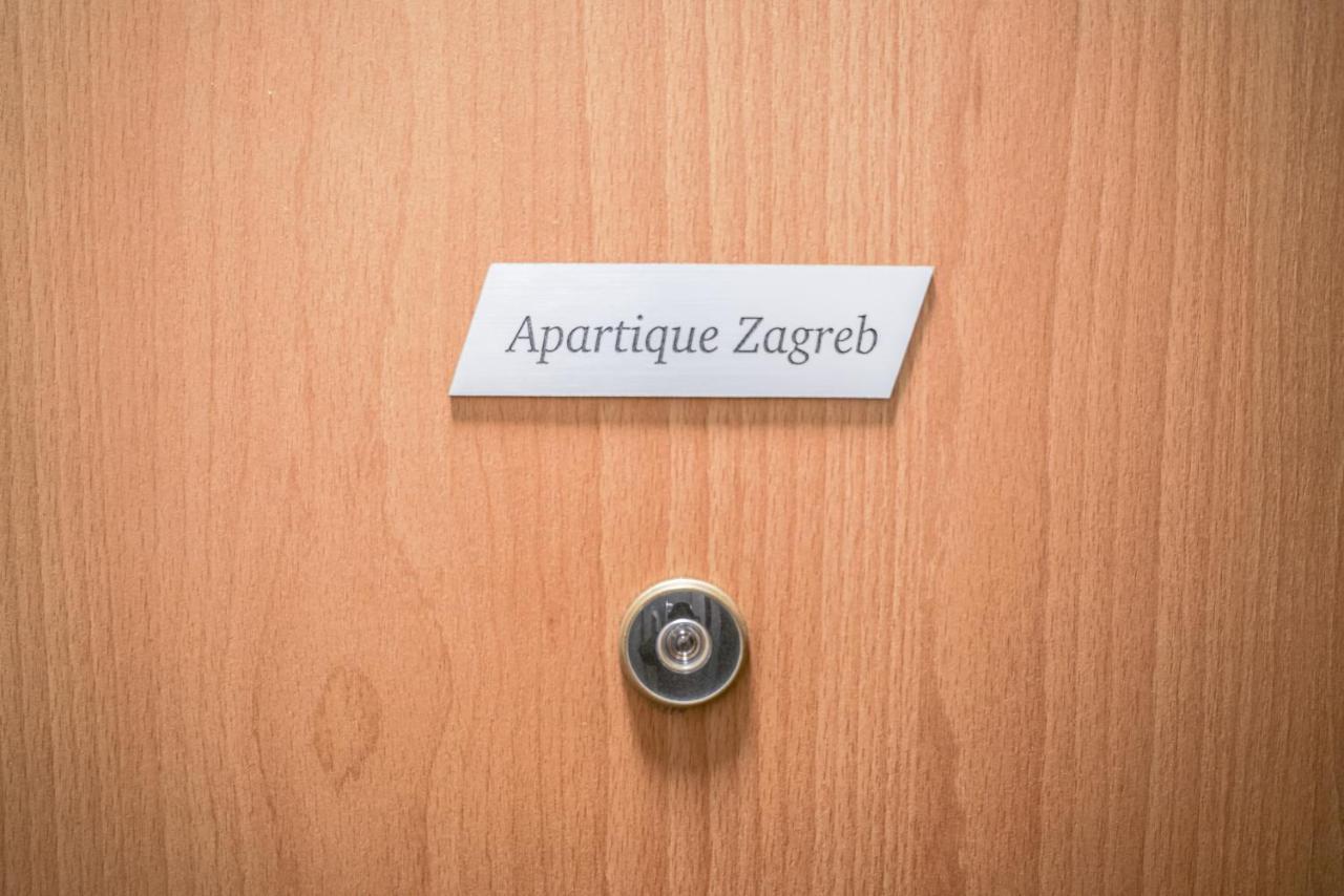 Apartique Zagreb Self Check In! ภายนอก รูปภาพ
